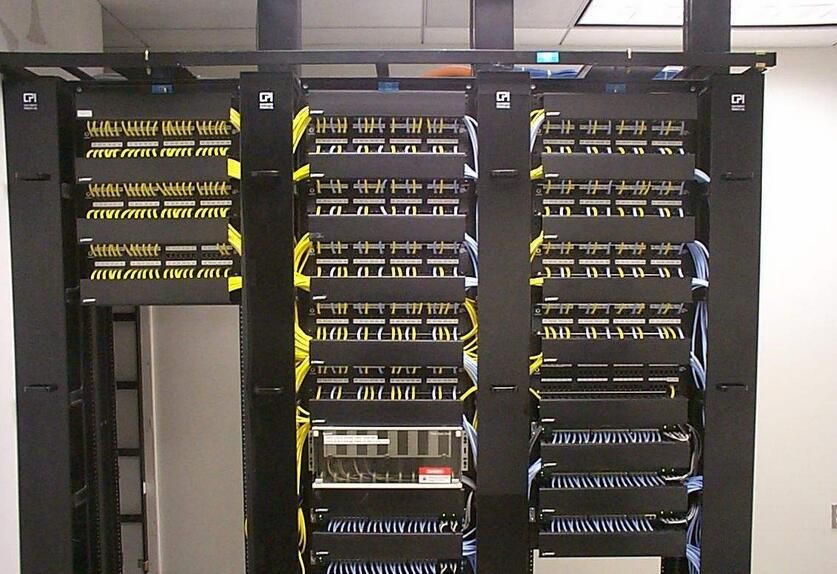 ���̰���